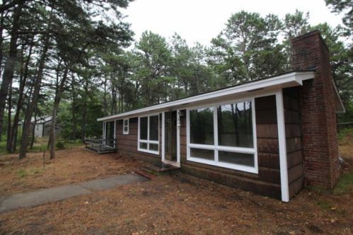 665 Governor Prence Rd, Eastham, MA 02642-3242