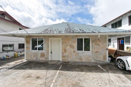 513 Ihe St, Honolulu, HI 96817-2238