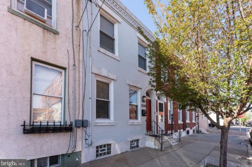 2570 Cedar St, Philadelphia PA 19125-2335 exterior