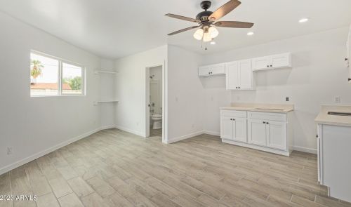 6231 3rd Ave, Phoenix AZ 85021-2405 exterior