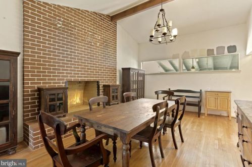 906 Belgrade Rd, Silver Spring MD 20902-3248 exterior