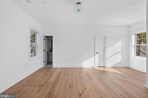 5805 Beech Ave, Bethesda MD  20817-3407 exterior