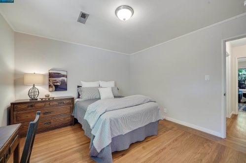 1014 San Miguel Rd, Concord CA 94518-2054 exterior