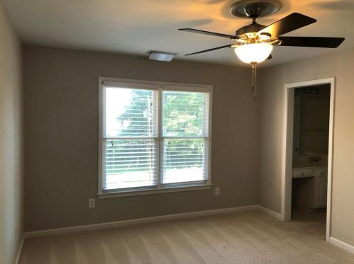 1194 Brookhaven Gln, Atlanta GA  30319-4707 exterior