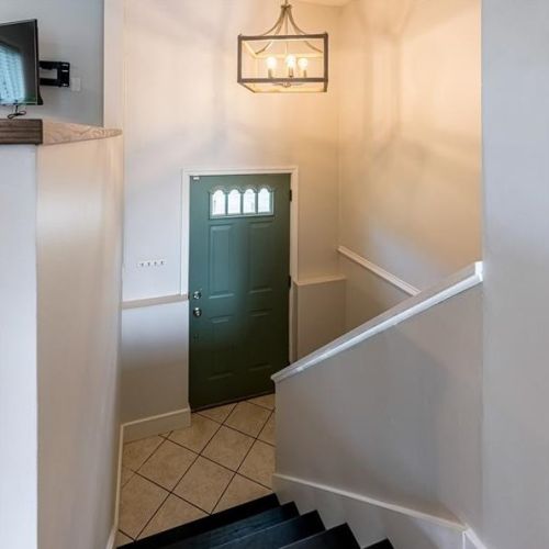 2307 Perricrest Dr, Pittsburgh, PA 15220-3924