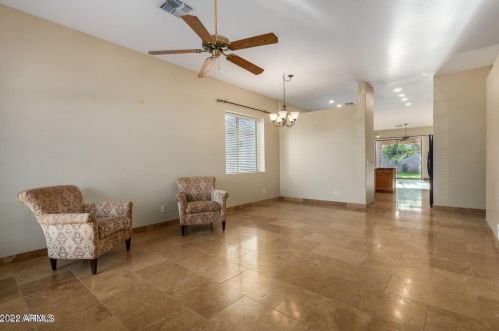 4651 Chisum Trl, Phoenix AZ  85050-8541 exterior