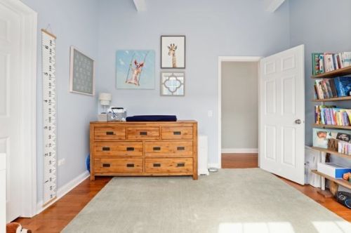 3232 Belle Plaine Ave, Chicago IL 60618-2338 exterior