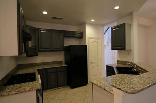 524 Alcalde St, Dallas, TX 75246-1368