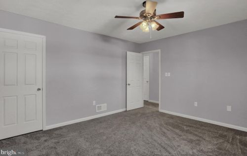 202 Georgetown Cir, Hanover PA 17331-2363 exterior