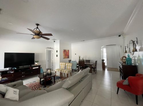 10680 Waterway Ln, Fort Pierce FL  34987-1912 exterior