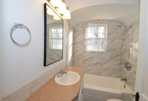 960 60 St, Grand Rapids MI 49508-7054 exterior