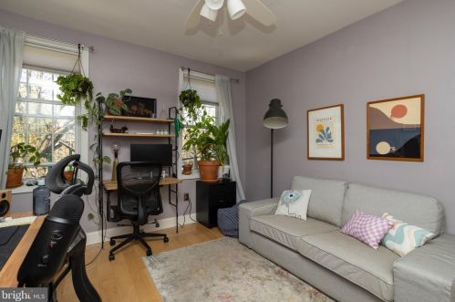 807 Leithgow St, Philadelphia PA 19123-1440 exterior