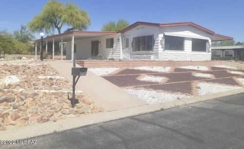 1757 Pacana Way, Green Valley AZ 85614-4354 exterior