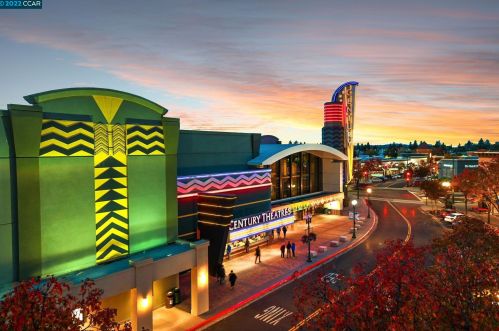 933 Santa Lucia Dr, Concord CA 94523-2366 exterior