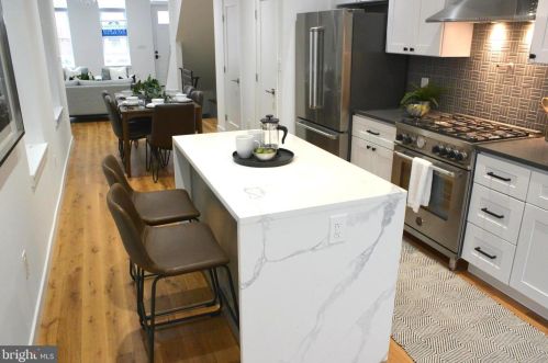 628 19 St, Philadelphia PA 19121-4120 exterior