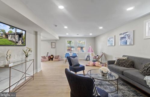 732 Adrian St, Washington DC  20019-4201 exterior