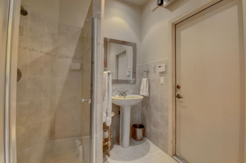 6947 Southport Dr, Boynton Beach FL 33472-6901 exterior