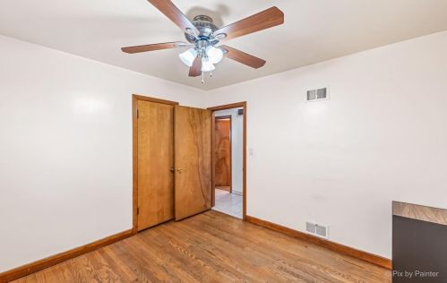 5431 Newcastle Ave, Chicago IL 60638-2303 exterior