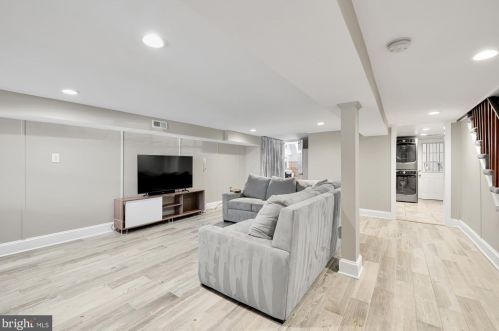 1218 Fairmont St, Washington DC  20009-5322 exterior