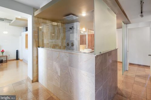 1313 11 St, Philadelphia PA 19147-5601 exterior