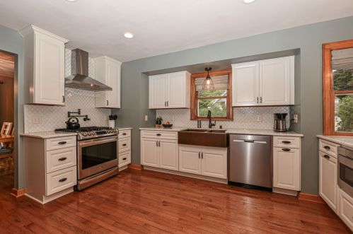 2508 Lefeber Ave, Milwaukee WI 53213-1222 exterior