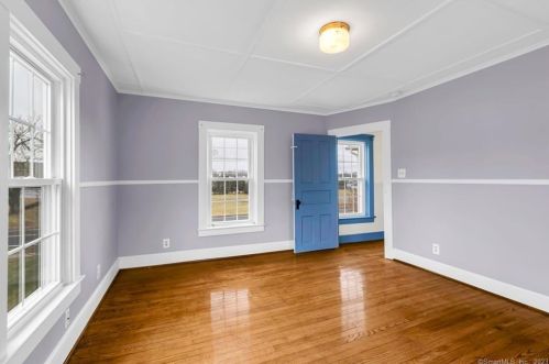 83 Maple St, Ellington CT  06029-3350 exterior