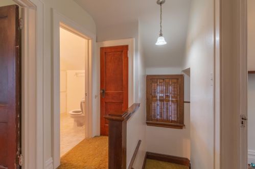 331 61 Ave, Duluth MN 55807-2338 exterior