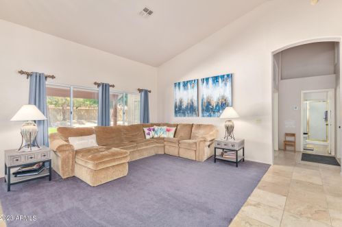 1310 Ivanhoe St, Chandler AZ 85226-1689 exterior