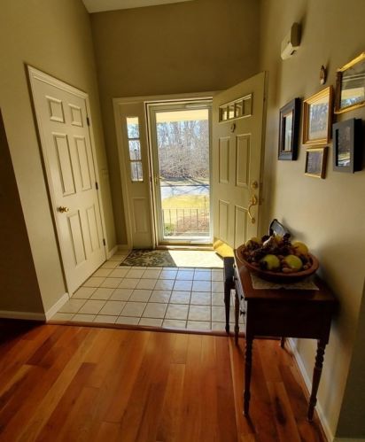 37 Dartmoor, Enfield, CT 06082-2250