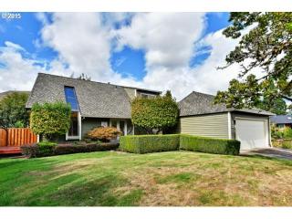 5543 Edgebrook Pl, Portland, OR 97229-1969