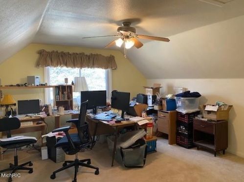 597 Creston St, Meskegon MI 49442-4167 exterior