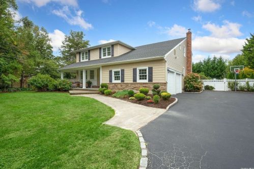 19 Dryden Way, Commack, NY 11725-1927