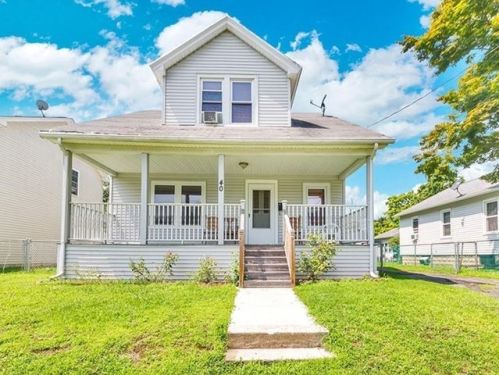 40 Crittenden St, Springfield, MA 01109-1126