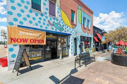 2020 Cambridge Ave, Atlanta GA 30337-1816 exterior