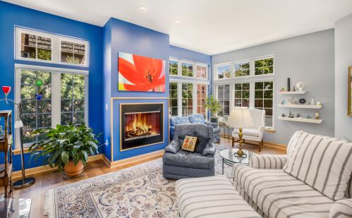 2579 Farwell Ave, Milwaukee WI  53211-4117 exterior