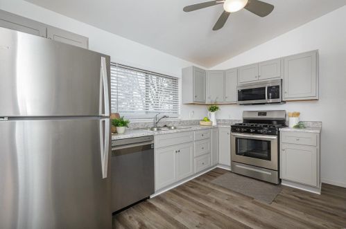 9401 Ln Jolla Dr, Saint Louis MO 63132-2119 exterior