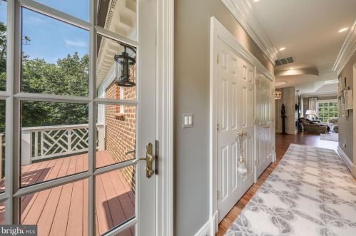 11720 Centurion Way, Rockville MD 20854-6420 exterior