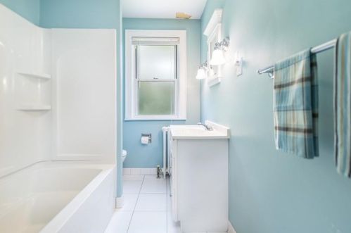 132 Mount Lebanon Blvd, Pittsburgh PA 15234-1243 exterior