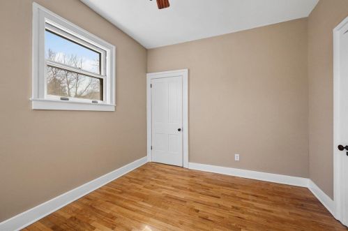 945 Jenifer St, Madison WI  53703-3521 exterior