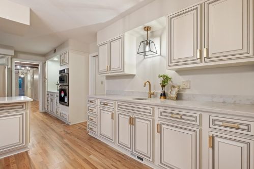 213 Harwick Dr, Pittsburgh PA  15235-5331 exterior