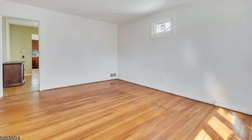 1915 Church Ave, Scotch Plains, NJ 07076-1719