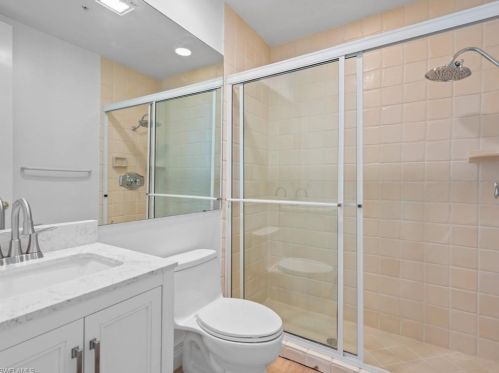 166 Colonade Cir, Naples FL 34103-8712 exterior