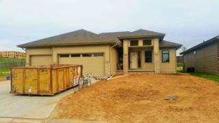 18226 Farnam St, Omaha, NE 68022-5729