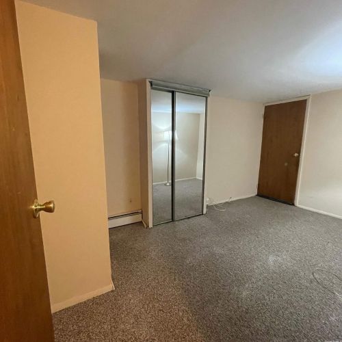 7 Applegate Dr, Central Islip NY  11722-1901 exterior