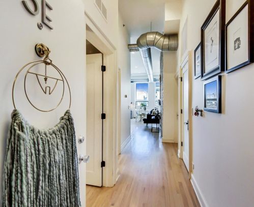 1521 Milwaukee Ave, Chicago, IL 60622-2009