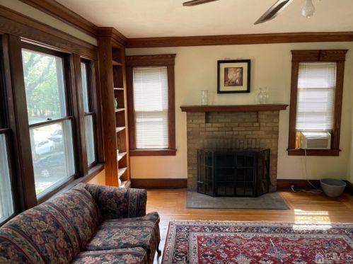 46 Lincoln Ave, New Brunswick, NJ 08904-1704