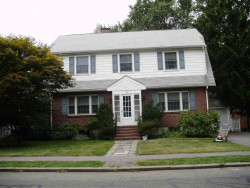 113 Cherry St, Newton, MA 02465-1238