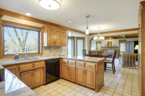 2307 Fld Stone Dr, Saint Paul MN 55120-1919 exterior