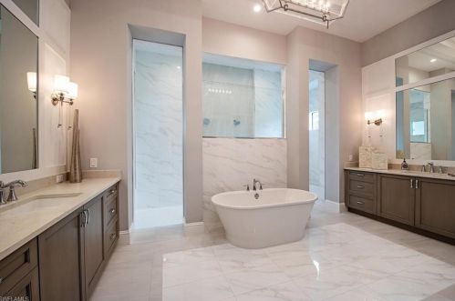 179 Mahogany Dr, Naples FL 34108-2926 exterior