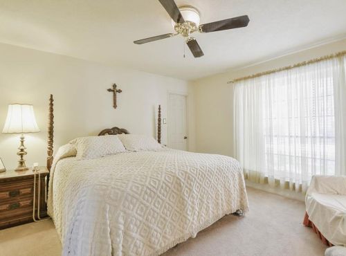 5222 Mnr Gln Dr, Humble TX exterior